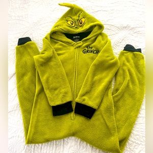 Grinch Pajamas Size 10